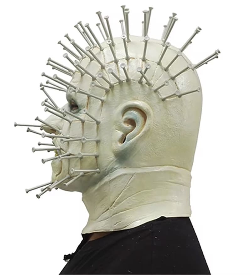 Maschera da spillo Hellraiser con testa di chiodo sul viso