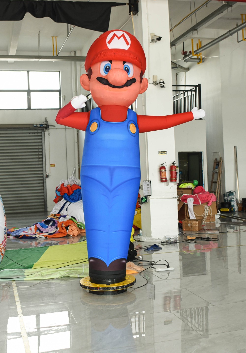 Ballerino gonfiabile - Palloncino gonfiabile con ventilatore + luci LED super mario