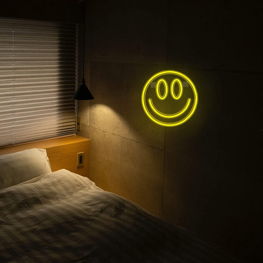 smiley luce LED iscrizione logo pubblicità sorriso